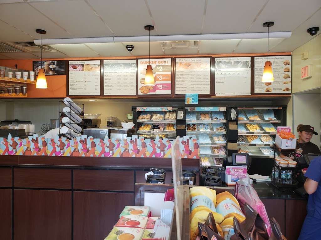 Dunkin Donuts | 329 Merrick Ave, East Meadow, NY 11554, USA | Phone: (516) 542-6155