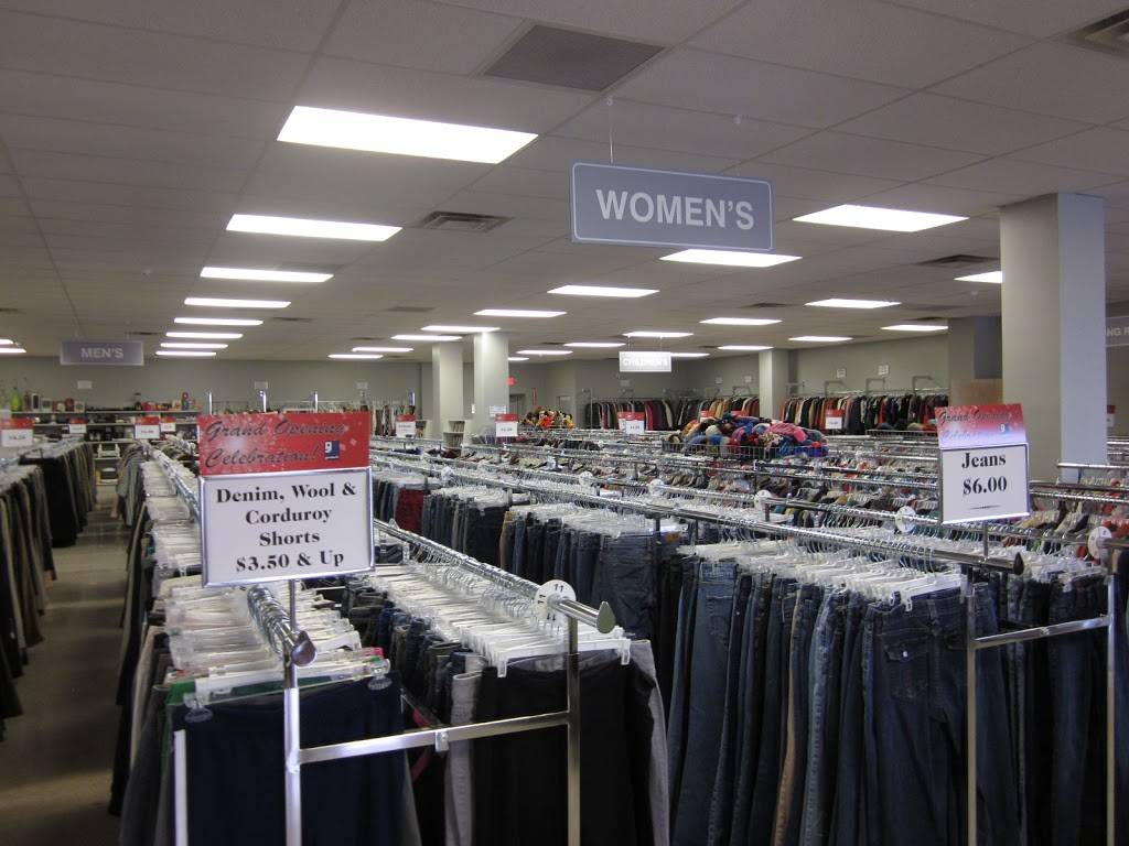 Goodwill Industries - E State Store | 3101 E State Blvd, Fort Wayne, IN 46805, USA | Phone: (260) 436-4646