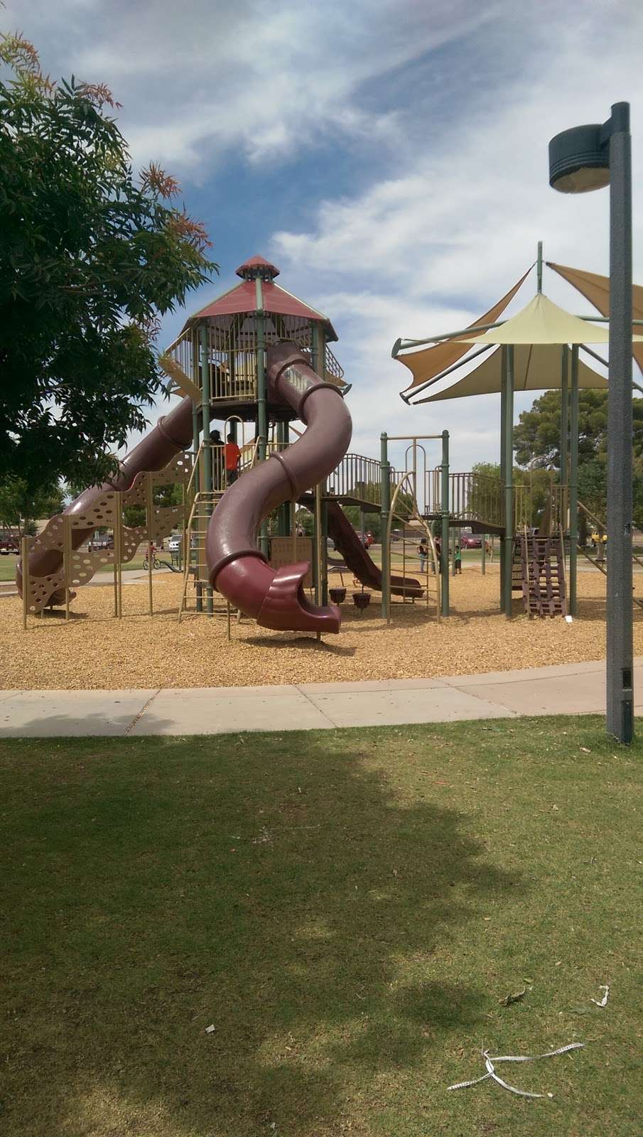 El Oso Park | 3451 N 75th Ave, Phoenix, AZ 85033, USA | Phone: (602) 262-6575