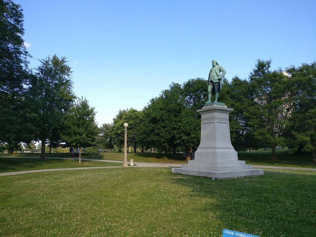 Benjamin Franklin Monument. | 72 W LaSalle Dr, Chicago, IL 60614