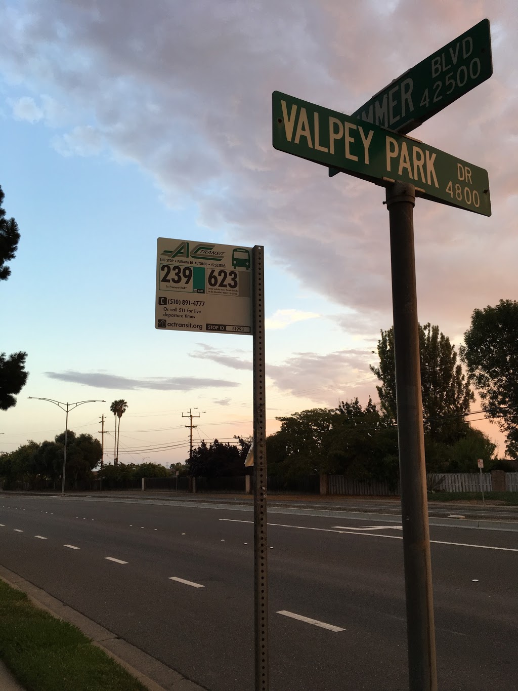 Grimmer Blvd:Valpey Park Av | Fremont, CA 94538, USA