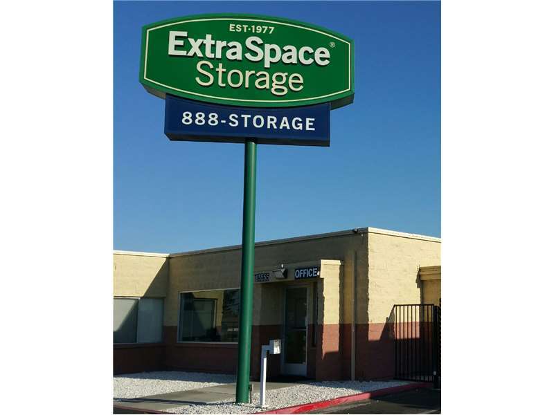 Extra Space Storage | 15555 Yates Rd, Victorville, CA 92395, USA | Phone: (760) 245-6553