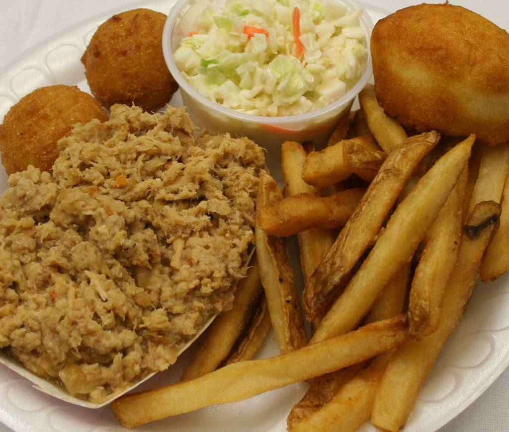 Pollards Chicken at Buckner | 3545 Buckner Blvd, Virginia Beach, VA 23453, USA | Phone: (757) 416-0003