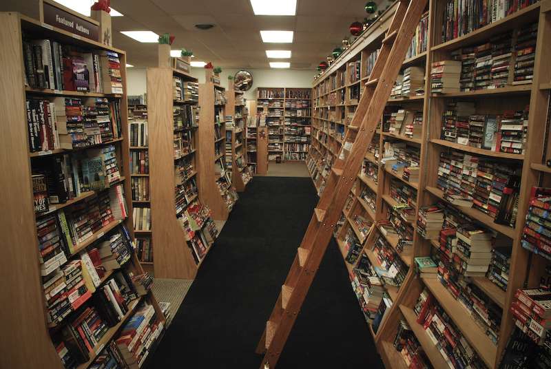 Cornerstone Used Books | 22 S Villa Ave, Villa Park, IL 60181, USA | Phone: (630) 832-1020