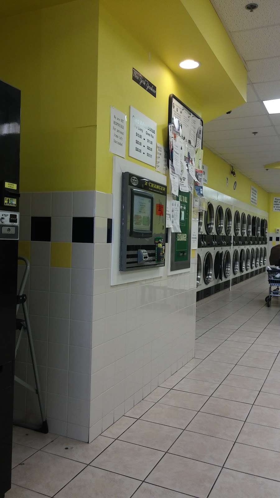 Allstar Laundromat | 835 Roosevelt Ave # 8, Carteret, NJ 07008, USA | Phone: (732) 541-9274