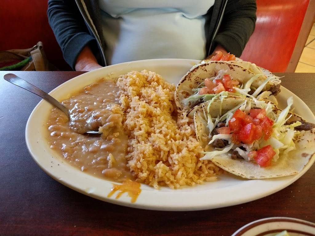 El Zarandeado | 6500 Central Ave SE, Albuquerque, NM 87108, USA | Phone: (505) 266-0143