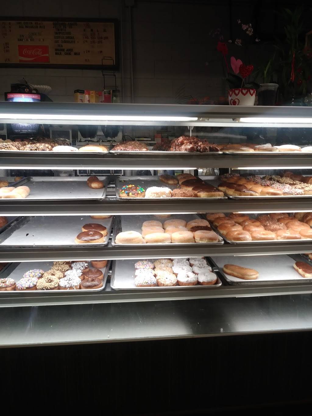 Us Donut | 17237 Valley Blvd, La Puente, CA 91744 | Phone: (626) 371-5580