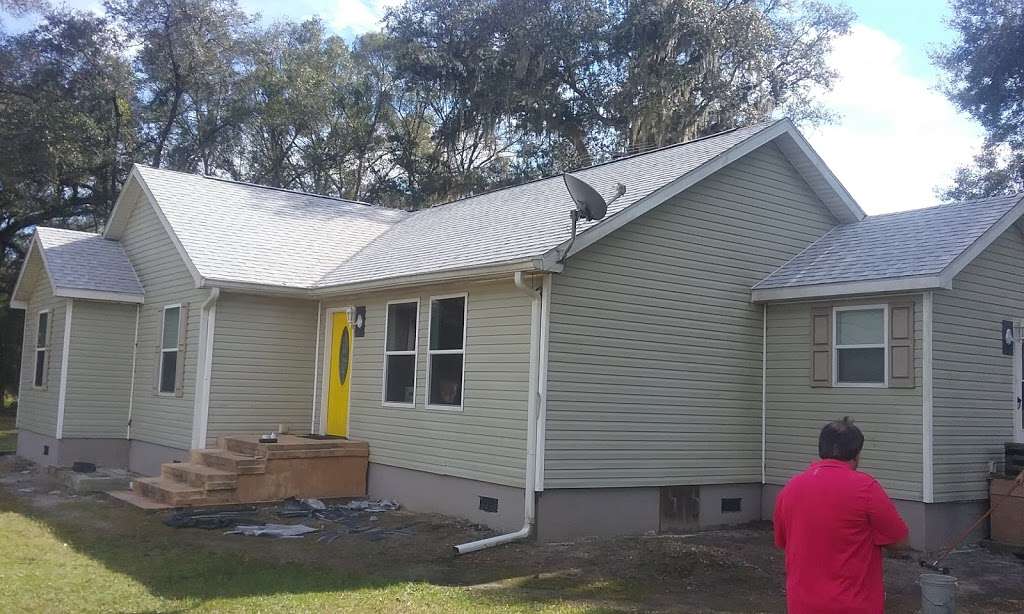 Emergency Roofing | 5431 NE 35th ST lot.200, Silver Springs, FL 34488, USA | Phone: (352) 425-4421