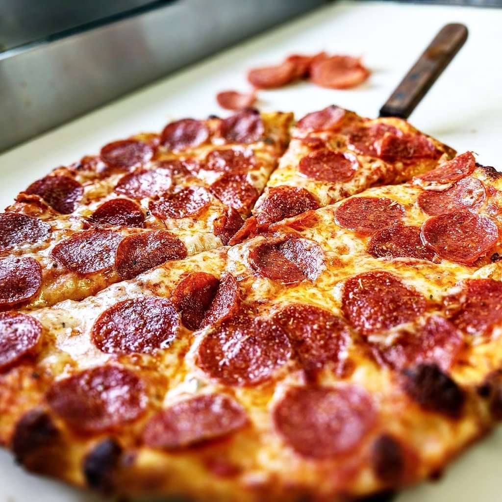 Pizza Bs | 7531 E Iliff Ave, Denver, CO 80231, USA | Phone: (303) 755-8464