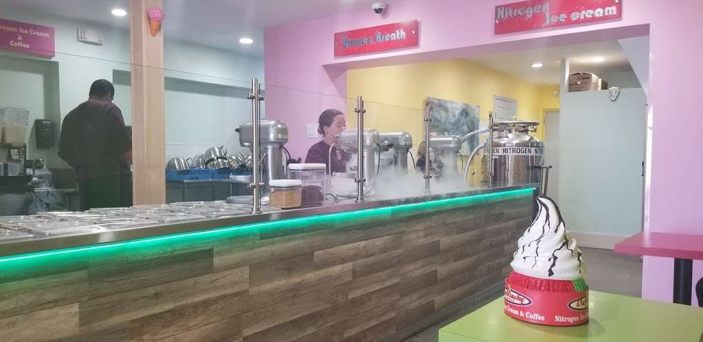 Da-Vinchy Nitrogen Ice Cream | 707 N Broadwalk #3, Hollywood, FL 33019, USA | Phone: (301) 222-7770