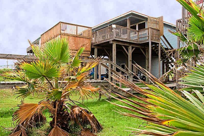 Favorite Vacation Rentals | 1026 Bluewater Hwy, Surfside Beach, TX 77541, USA | Phone: (979) 388-3182