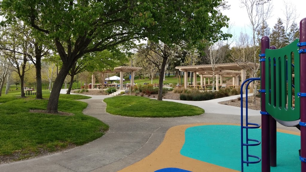 Sycamore Valley Park | 2101 Holbrook Dr, Danville, CA 94526, USA | Phone: (925) 314-3400