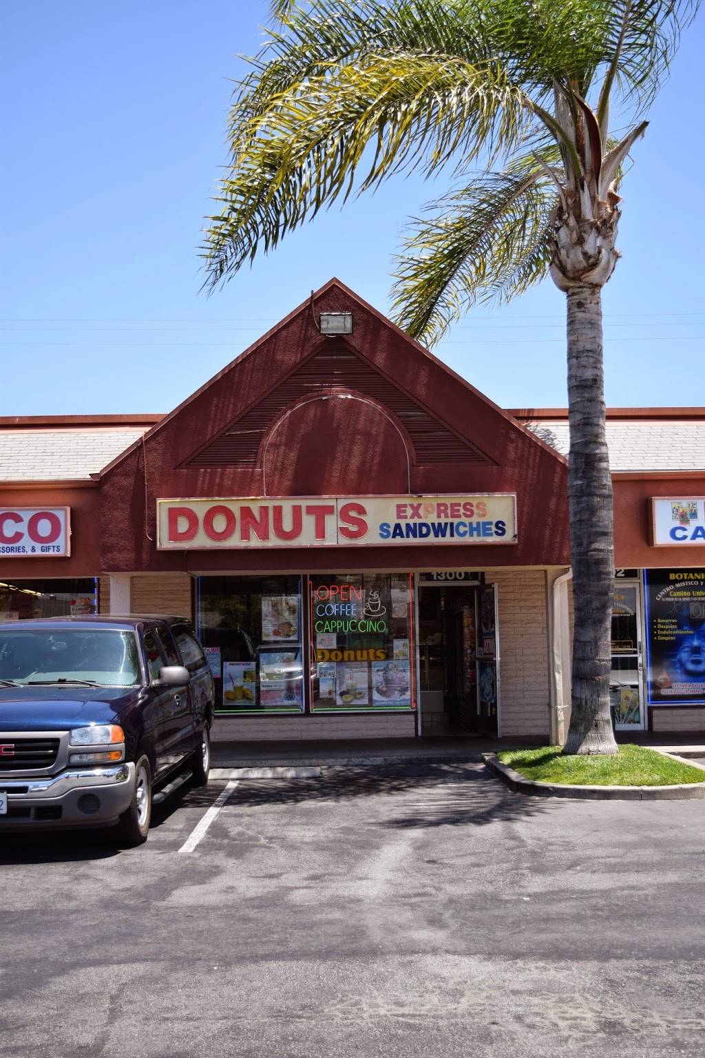 Donuts Express | 1300 S Magnolia Ave, Anaheim, CA 92804, USA | Phone: (714) 226-0620