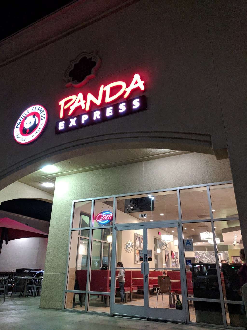 Panda Express | 10923 Atlantic Ave, Lynwood, CA 90262, USA | Phone: (310) 608-2930