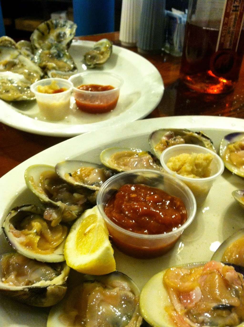 Harvey Cedars Shellfish Co. | 506 Centre St, Beach Haven, NJ 08008, USA | Phone: (609) 492-2459