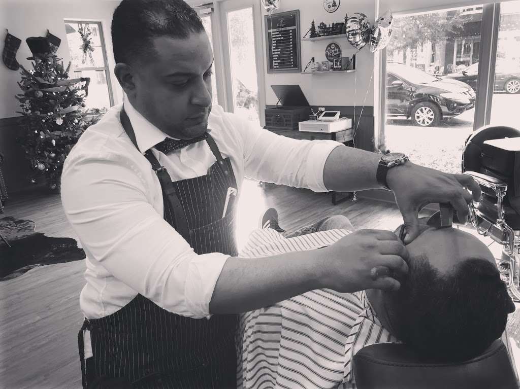 The Village Barber Shop | 13796 Bridgewater Crossings Blvd #1080, Windermere, FL 34786, USA | Phone: (407) 554-3392