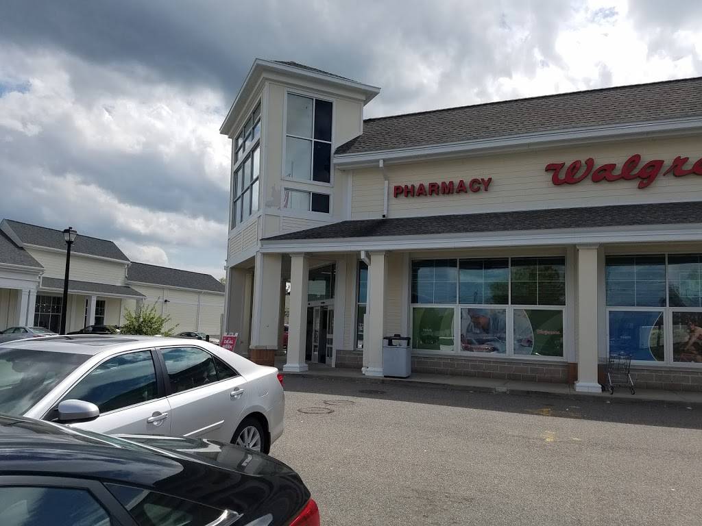 Walgreens | 235 S Main St, Middleton, MA 01949, USA | Phone: (978) 762-8522