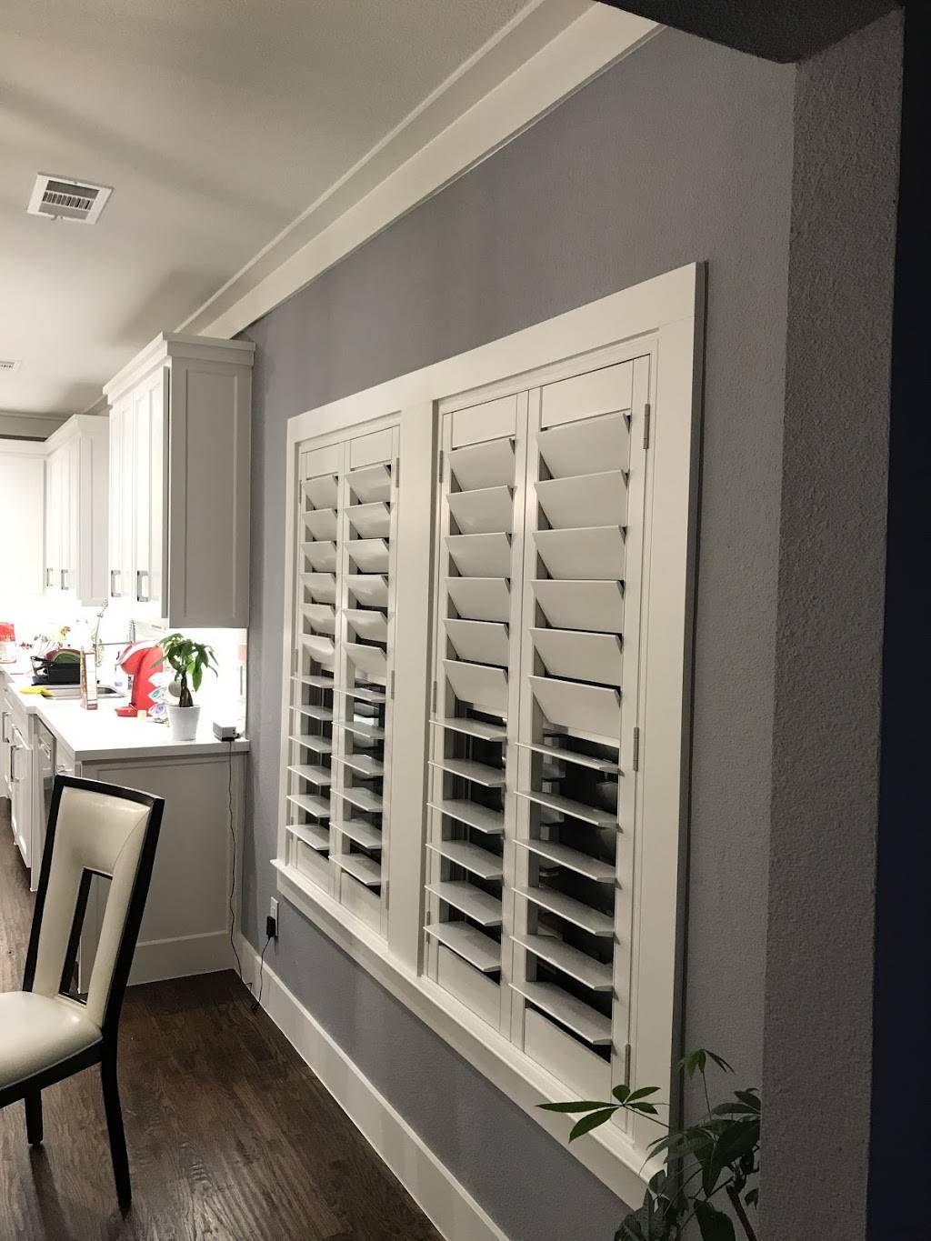 Sunburst Shutters & Window Fashions | 10990 Petal St Ste #100, Dallas, TX 75238, USA | Phone: (214) 301-5066