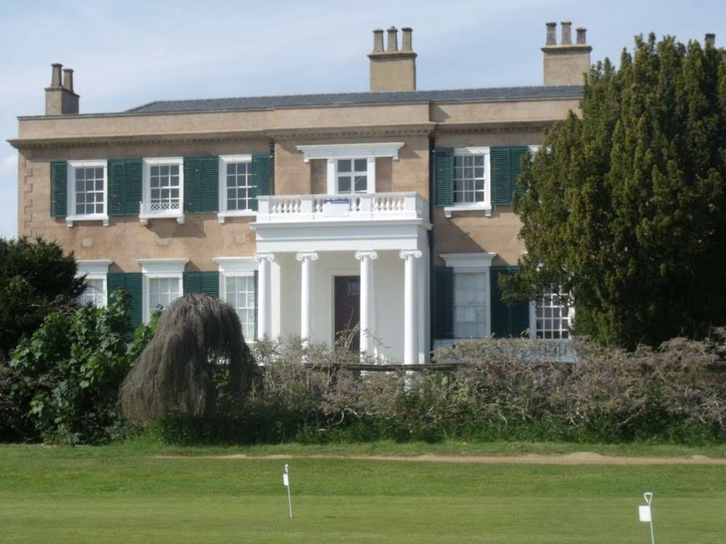 Godstone Golf Club | Streete Court, Rooks Nest Park, Godstone RH9 8BY, UK | Phone: 01883 742333