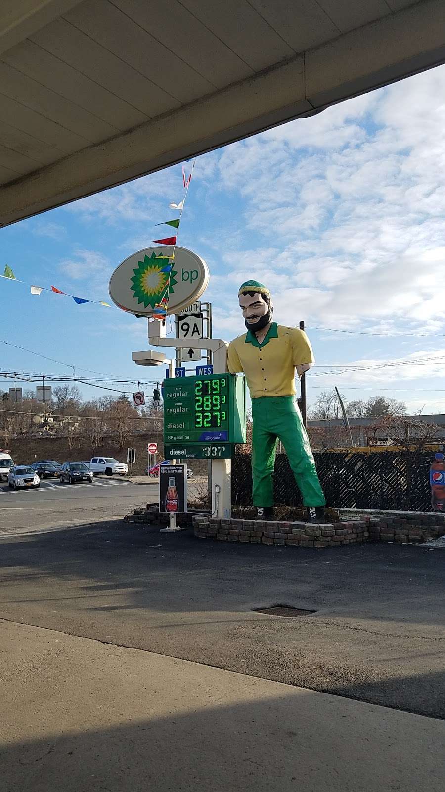 BP | 135 N Saw Mill River Rd, Elmsford, NY 10523, USA | Phone: (914) 347-8252