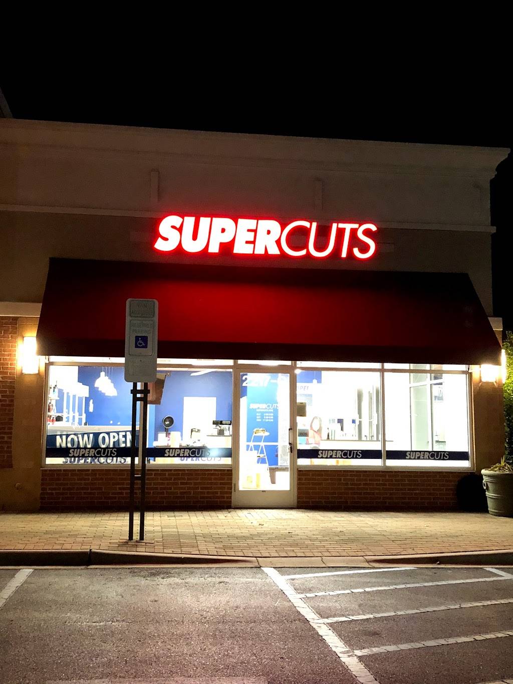 Supercuts | 2217 Matthews Township Pkwy, Matthews, NC 28105 | Phone: (704) 246-7122