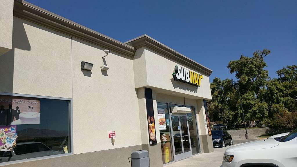 Subway Restaurants | Chevron Gas Station, 8632 CA-166 Suite B, Bakersfield, CA 93313, USA | Phone: (661) 858-2700