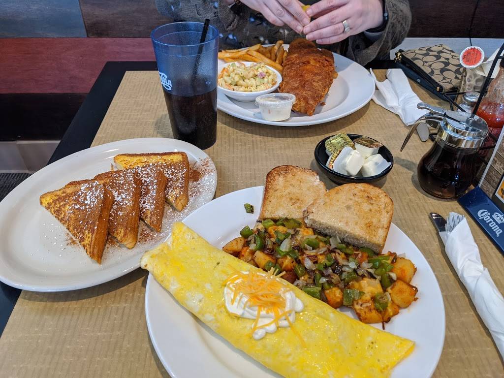 Howling Rooster Cafe | 529 Englewood Ave, Buffalo, NY 14223, USA | Phone: (716) 838-4440