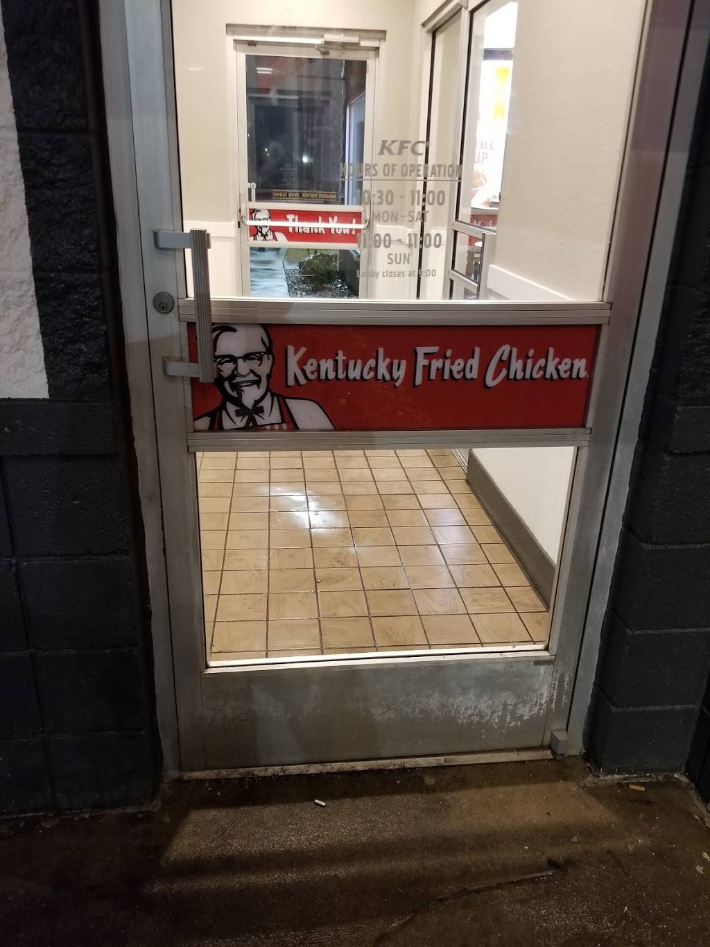 KFC | 2601 W Davison Avenue, Detroit, MI 48238, USA | Phone: (313) 867-7270