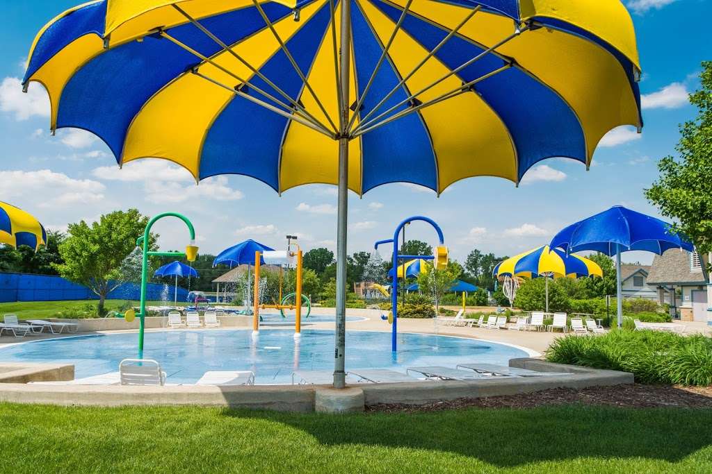 Otter Cove Aquatic Park | 3615 Campton Hills Dr, St. Charles, IL 60175 | Phone: (630) 513-4377