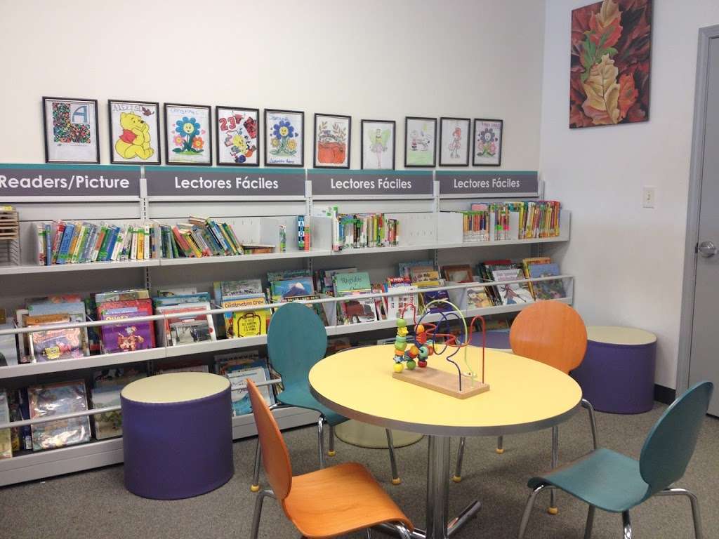 Indian Trails Library District BRANCH | 99 E Palatine Rd, Prospect Heights, IL 60070, USA | Phone: (847) 459-4101