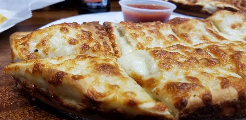 Theos Pizzeria and Grille | 456 Boston Post Rd, Weston, MA 02493, USA | Phone: (781) 893-1377