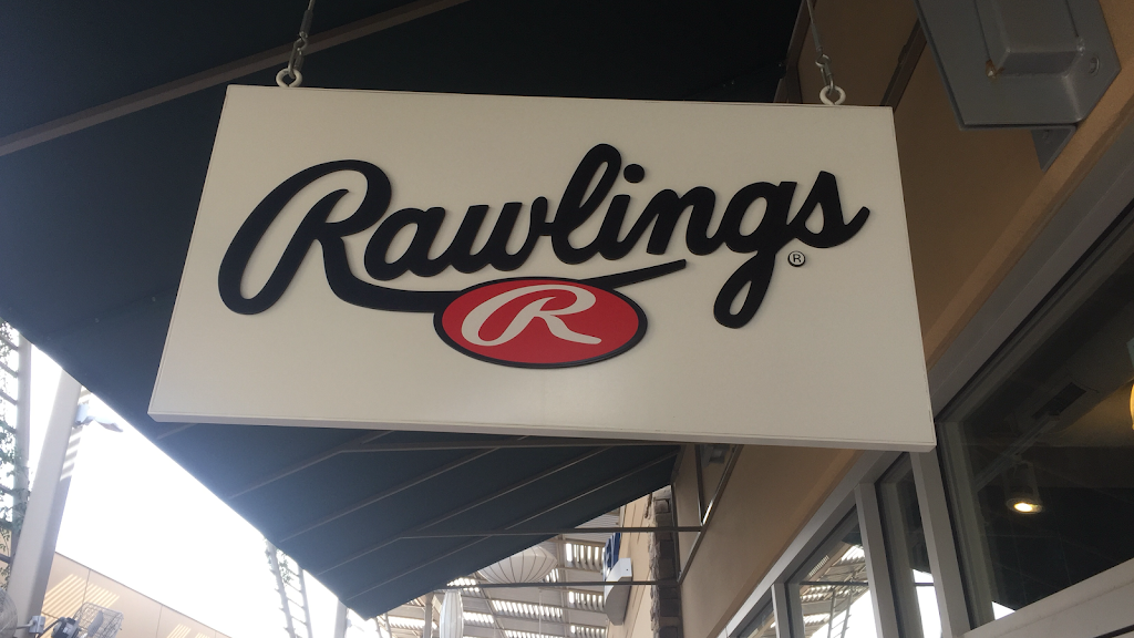 Rawlings Factory Store: Phoenix | 4976 Premium Outlets Way #830, Chandler, AZ 85226, USA | Phone: (480) 639-1850