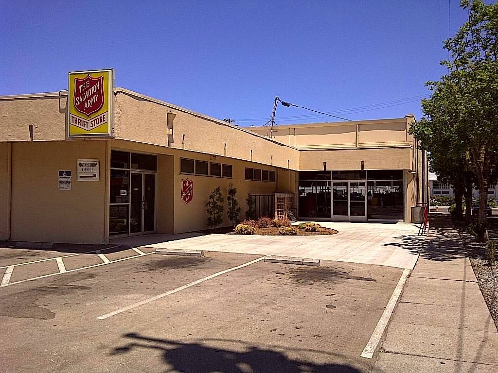 The Salvation Army-Family Thrift Store | 1247 S Wilson Way, Stockton, CA 95205, USA | Phone: (209) 466-3871