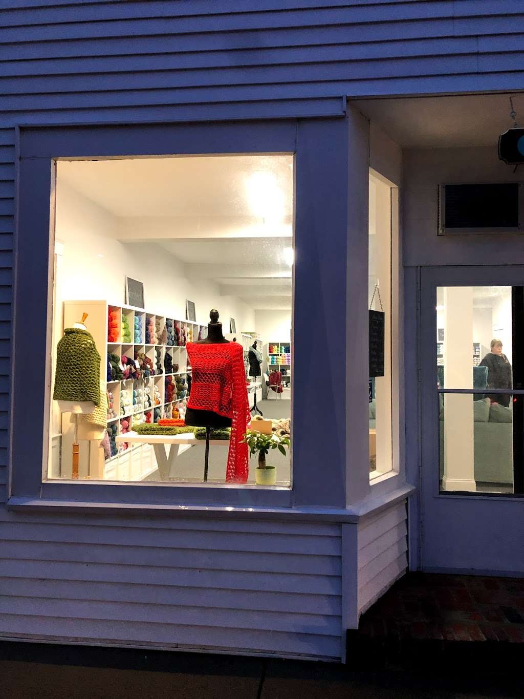 Stacis Stitches and Skeins | 761 Country Way, Scituate, MA 02066, USA | Phone: (781) 206-7478