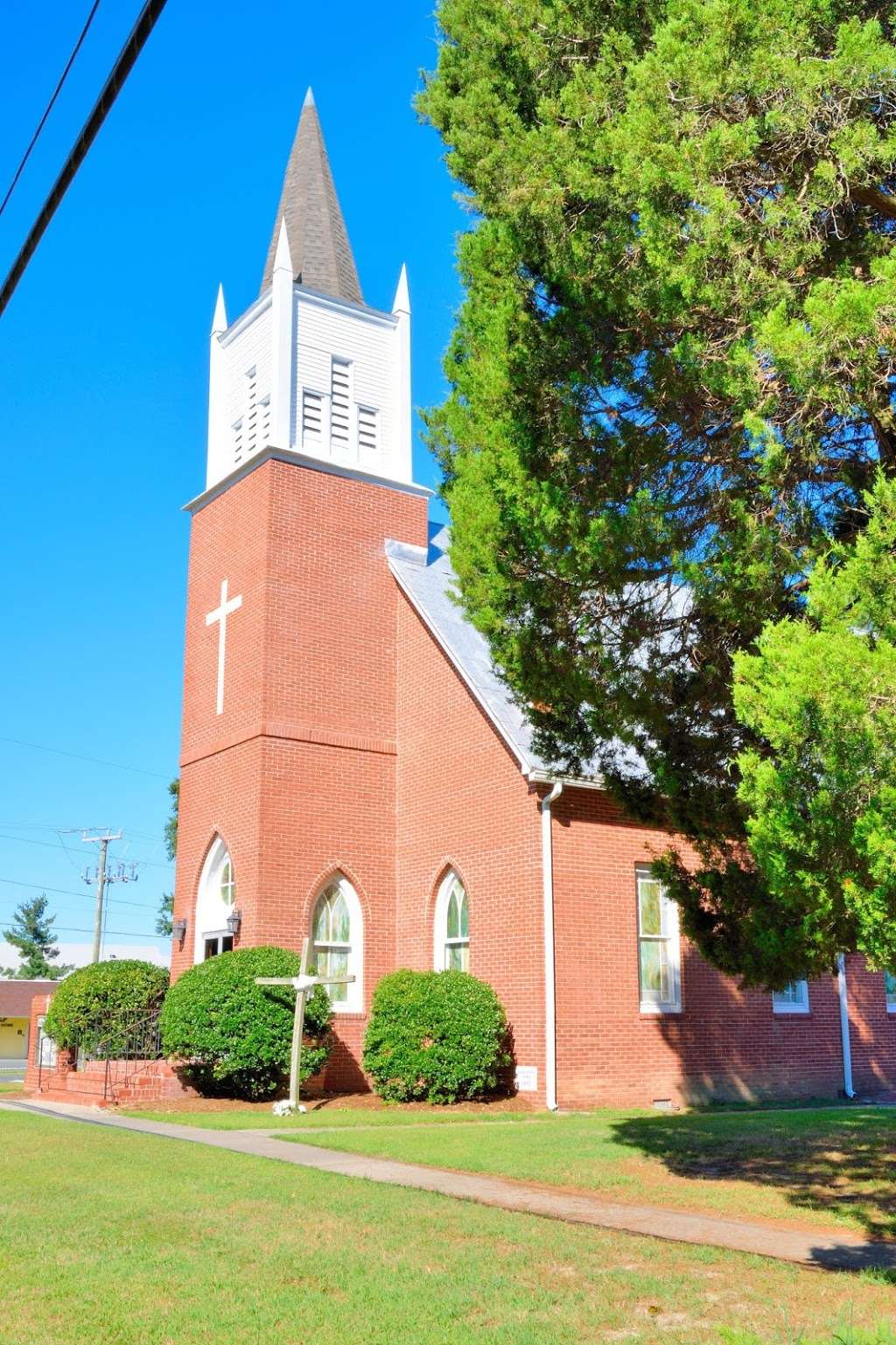 Calvary Church | 83 Bluff Point Rd, Kilmarnock, VA 22482, USA