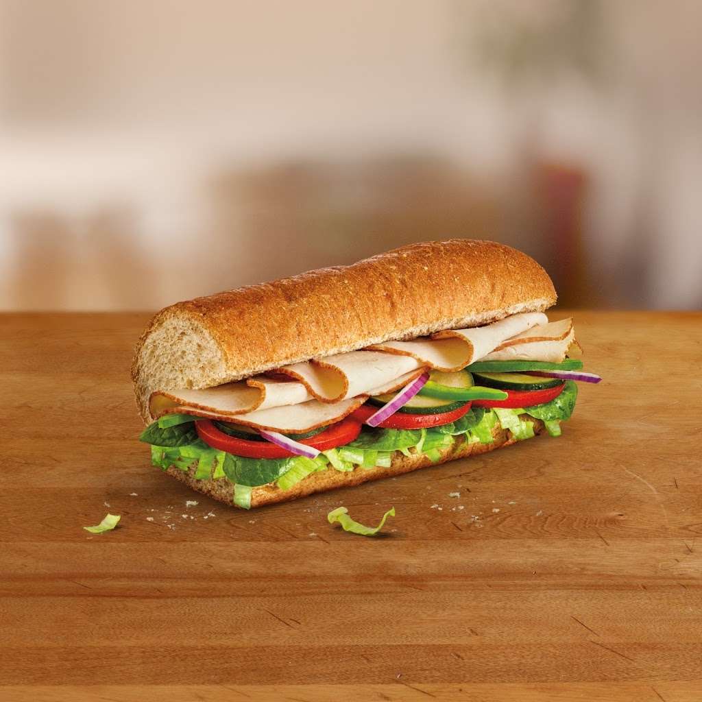 Subway Restaurants | 225 Glen Drive Space #9, Commons Shopping Ce, Manchester, PA 17345, USA | Phone: (717) 266-0182