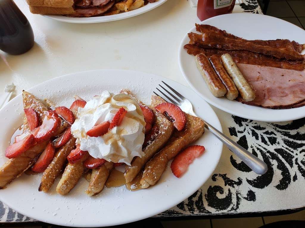 Sophias Breakfast Lunch Cafe | 197 Merrimack Ave, Dracut, MA 01826 | Phone: (978) 942-4915