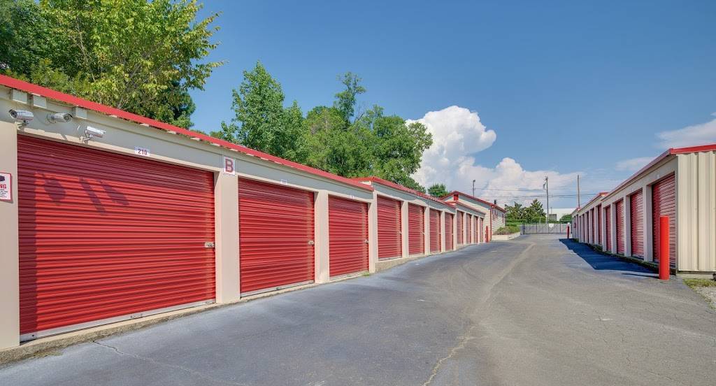 10 Federal Self Storage | 3822 S Alston Ave, Durham, NC 27713, USA | Phone: (919) 924-0515