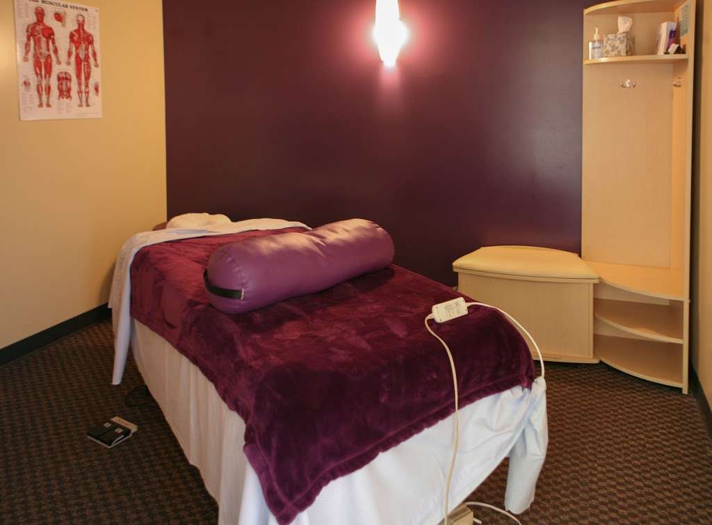 Massage Envy - Englewood | 3960 E River Point Pkwy, Sheridan, CO 80110 | Phone: (303) 999-3879