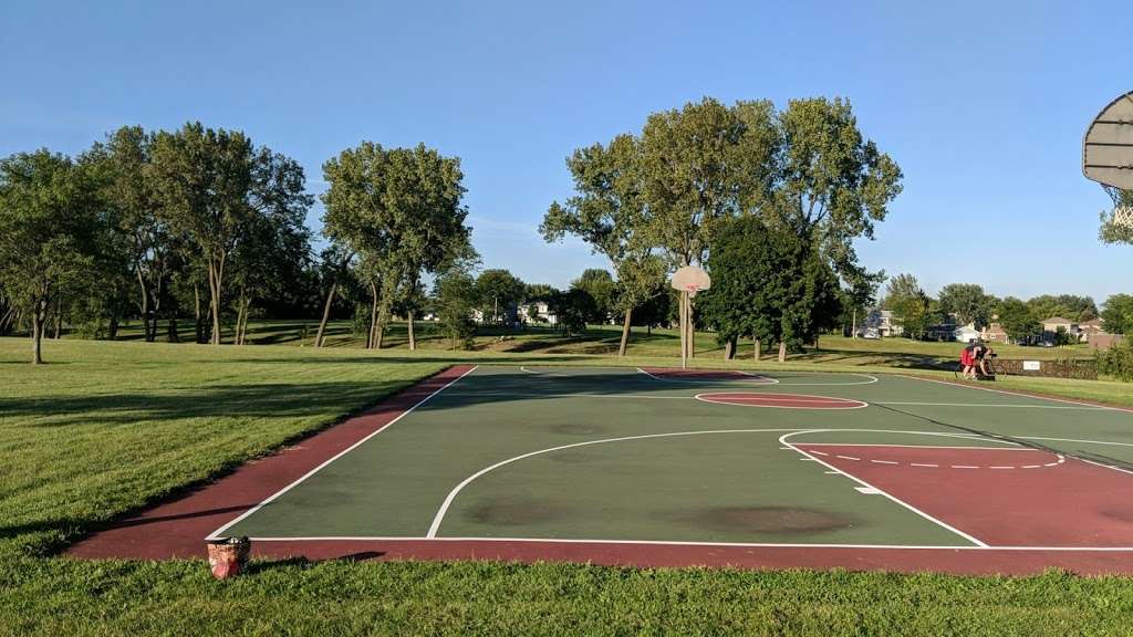 Fetzner Park | 704 Alexandra Blvd, Crystal Lake, IL 60014, USA | Phone: (815) 459-0680