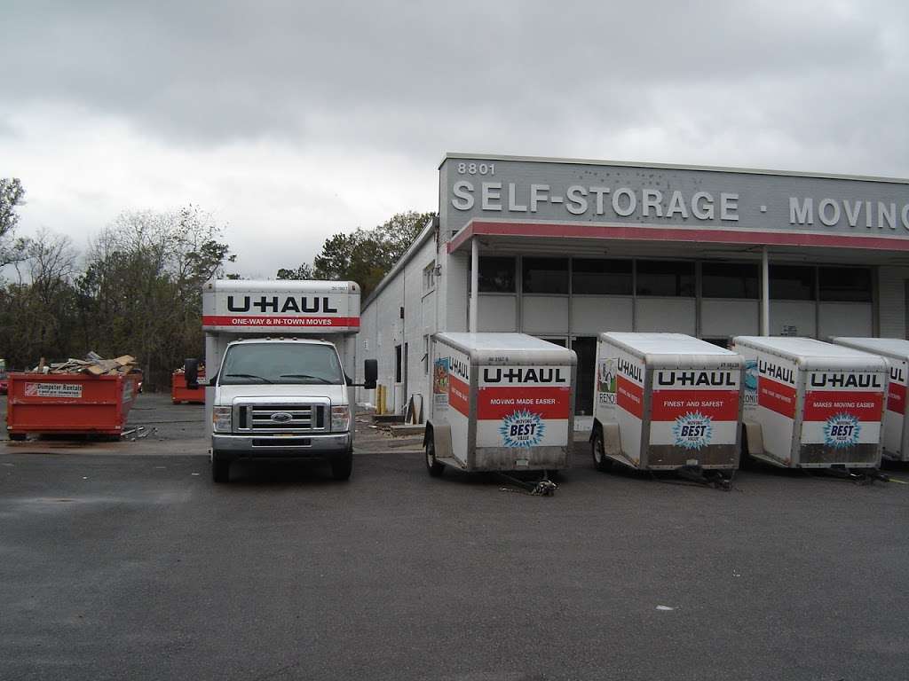 U-Haul Moving & Storage at Mesa Rd | 8801 Mesa Dr, Houston, TX 77028, USA | Phone: (713) 631-2344