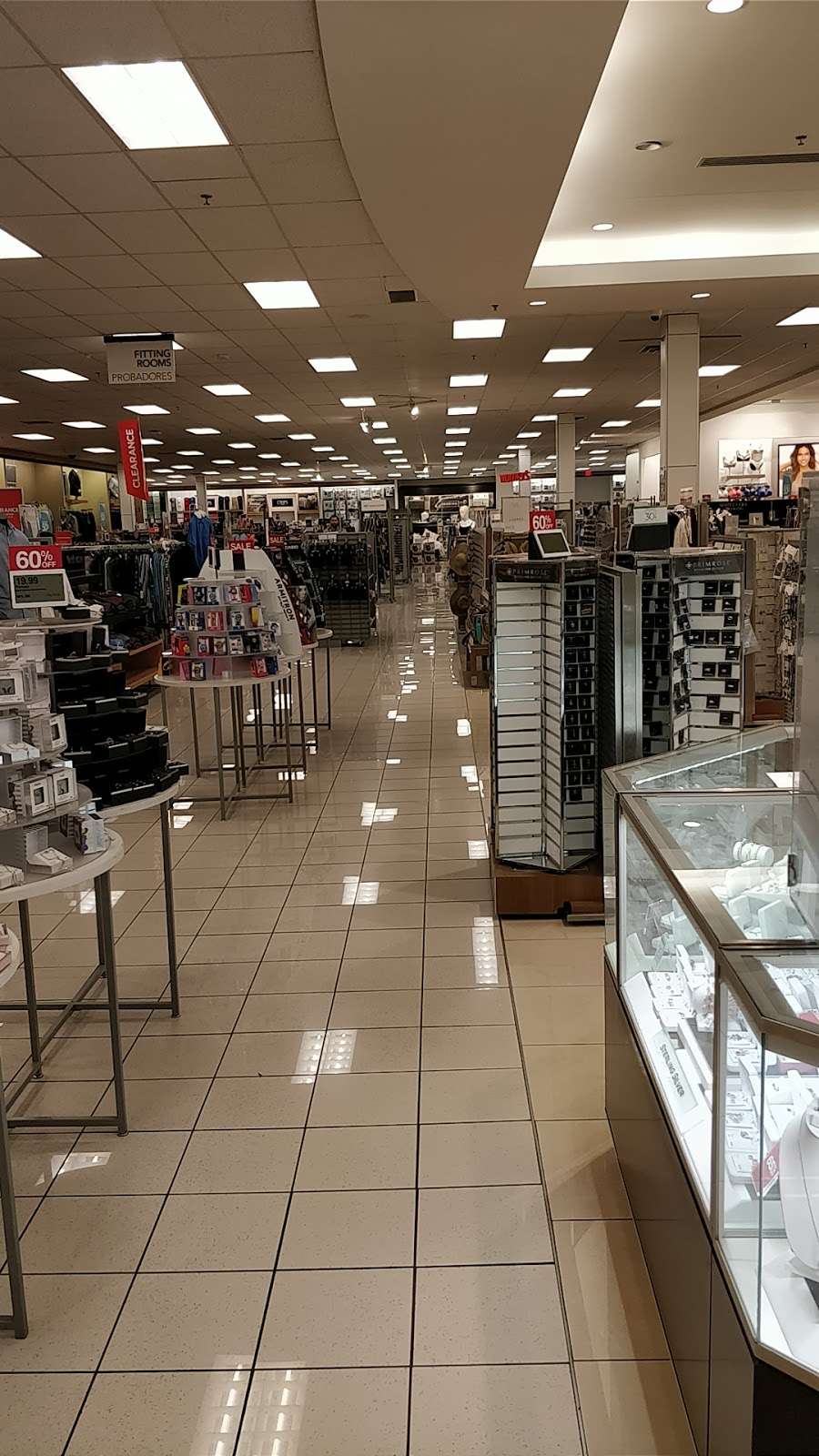 Kohls Santa Clarita | 19307 Golden Valley Rd, Santa Clarita, CA 91387 | Phone: (661) 252-1006