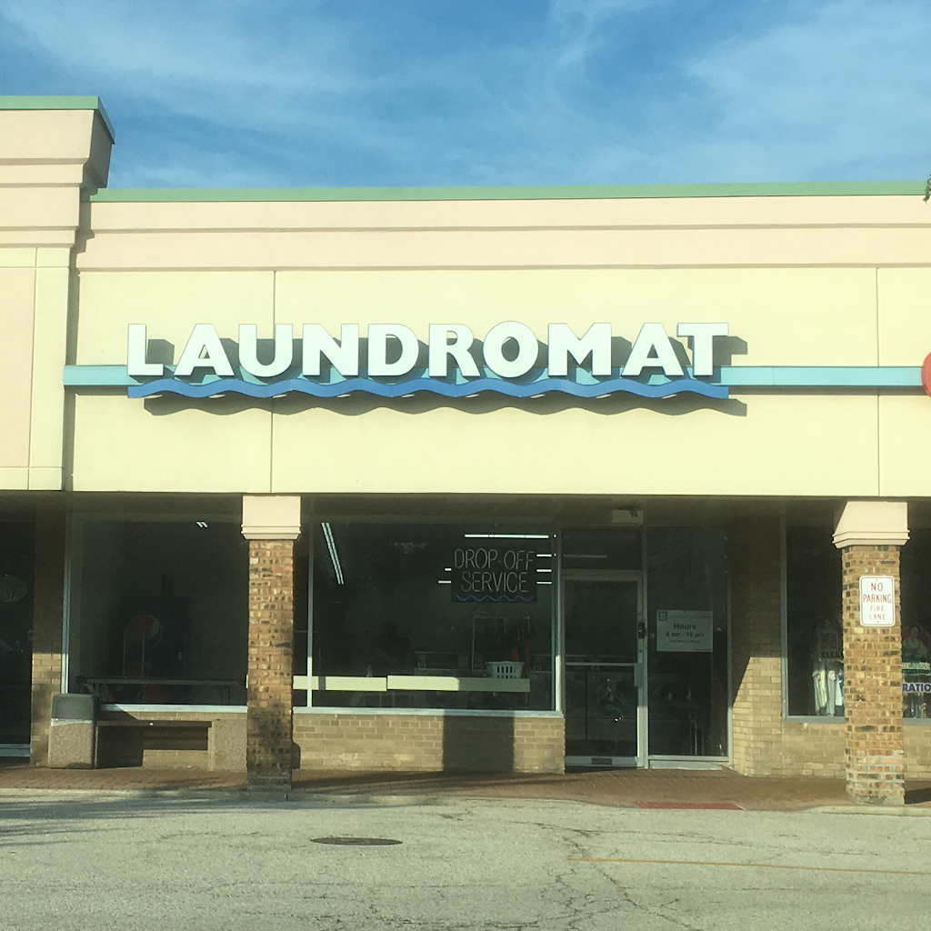 Lindenhurst Laundromat | 2044 E Grand Ave, Lindenhurst, IL 60046, USA | Phone: (847) 265-8470