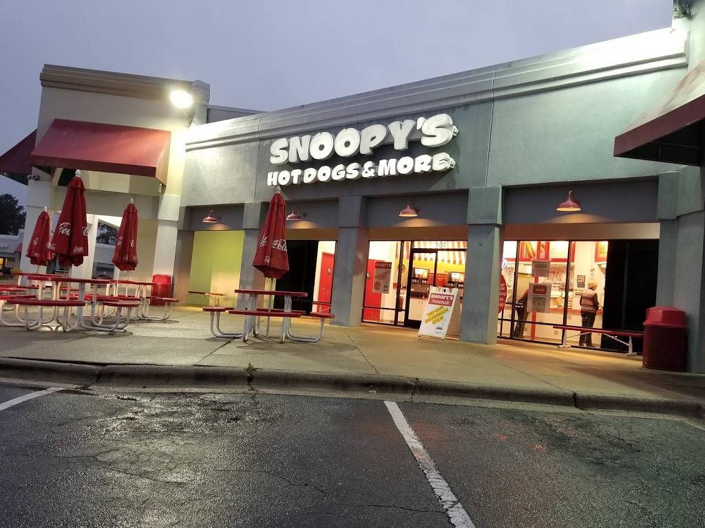 Snoopys Hot Dogs & More | 2431 Spring Forest Rd, Raleigh, NC 27615, USA | Phone: (919) 876-3775