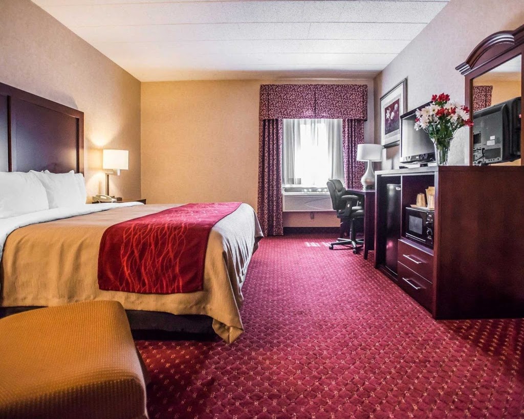 Comfort Inn Pocono Lakes Region | 117 Twin Rocks Road I-84 exit 17, Lake Ariel, PA 18436, USA | Phone: (570) 689-4148