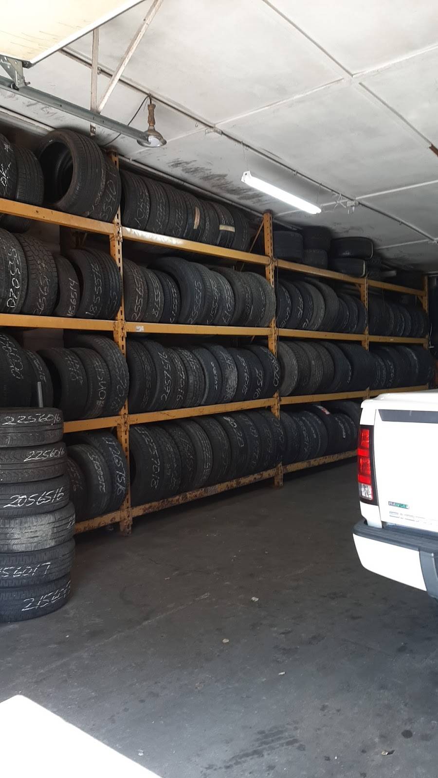 Gomez Tire & Auto Repair | 2310 Q St, Omaha, NE 68107 | Phone: (402) 731-2572