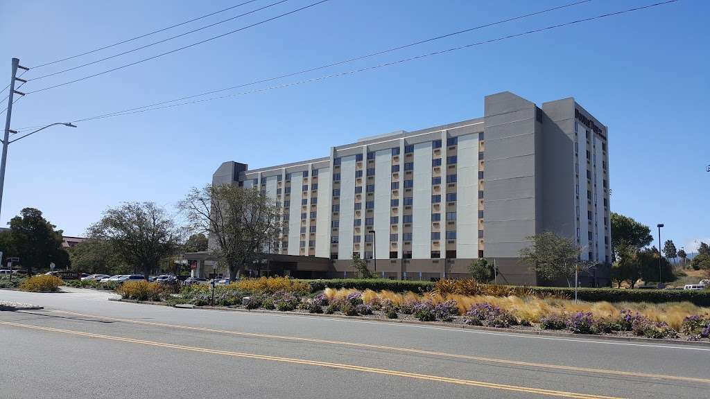 DoubleTree by Hilton Hotel San Francisco Airport | 835 Airport Blvd, Burlingame, CA 94010, USA | Phone: (650) 344-5500