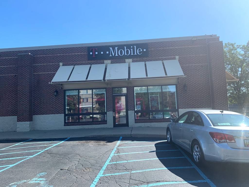 T-Mobile | 3151 E Jefferson Ave, Detroit, MI 48207, USA | Phone: (313) 396-1759