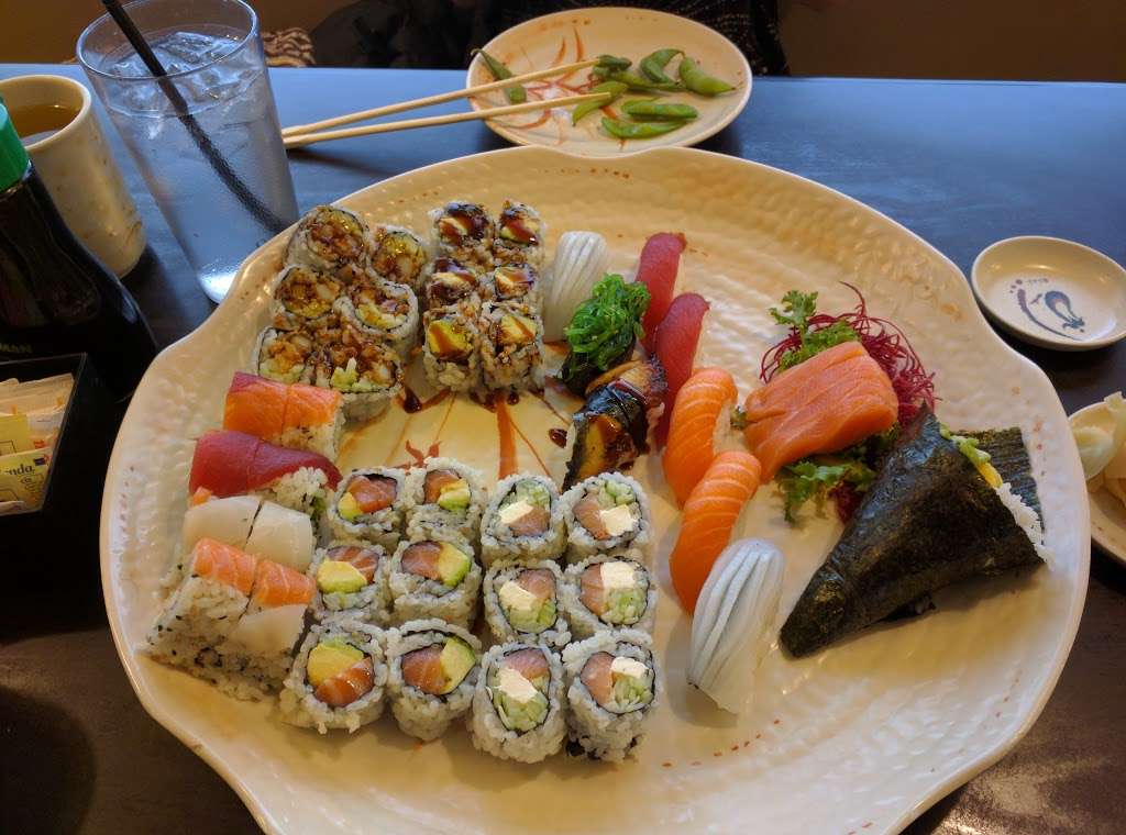 Sushi Village | 290 W Old Country Rd, Hicksville, NY 11801, USA | Phone: (516) 513-1790