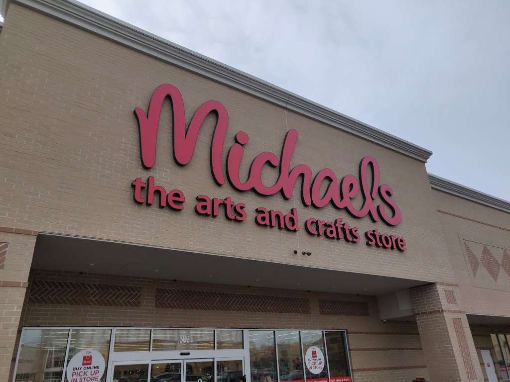 Michaels | 245 Bricktown Way, Staten Island, NY 10309, USA | Phone: (347) 694-7203